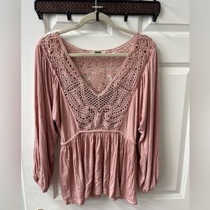 Gimmicks lace detail peplum top